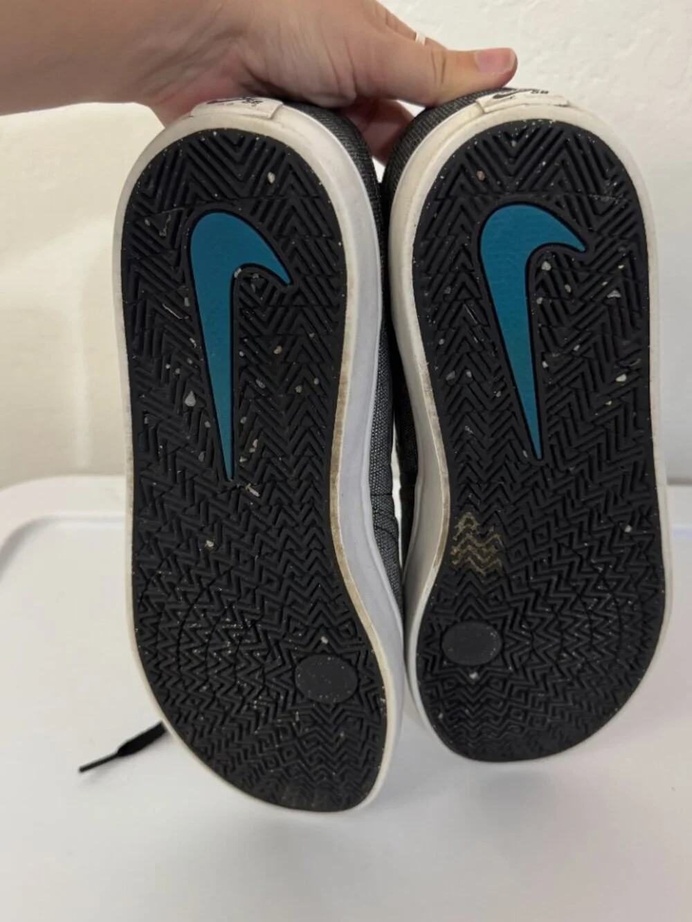 Nike SB Gray Textile Low Top Skate Sneakers | Size 11
